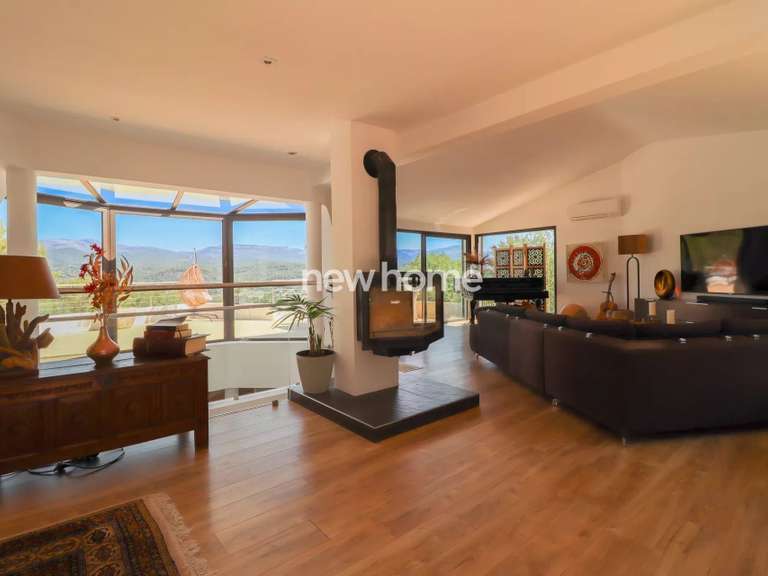 Villa Tourrettes - 4 chambres - 291m²