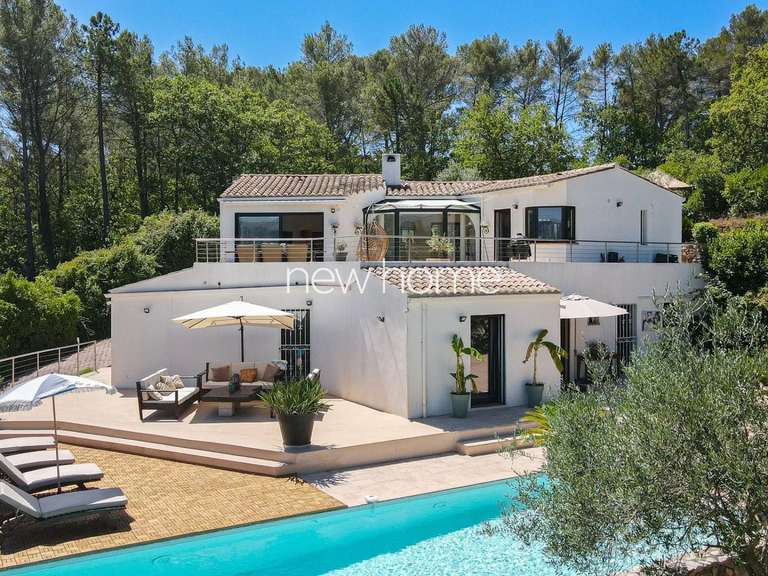 Villa Tourrettes - 4 chambres - 291m²