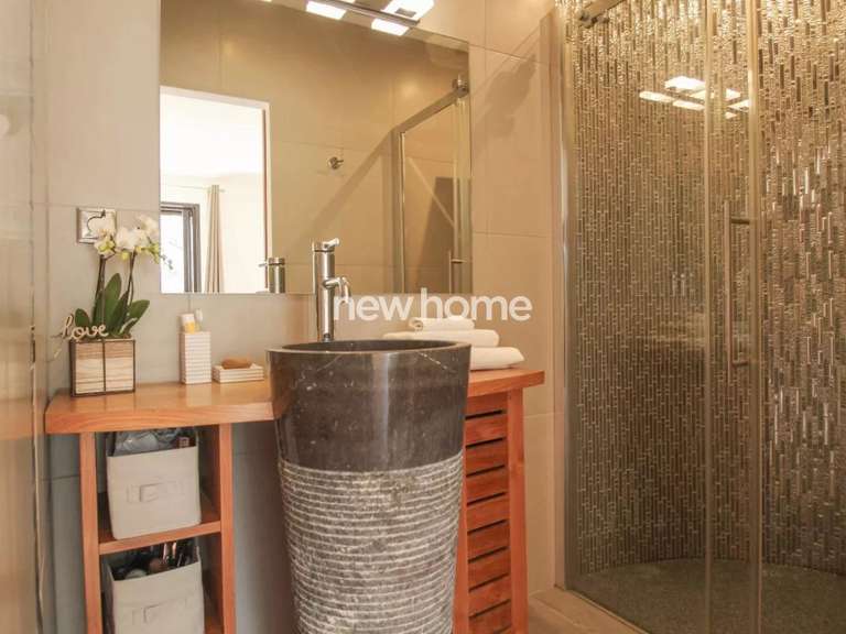 Villa Tourrettes - 4 bedrooms - 291m²