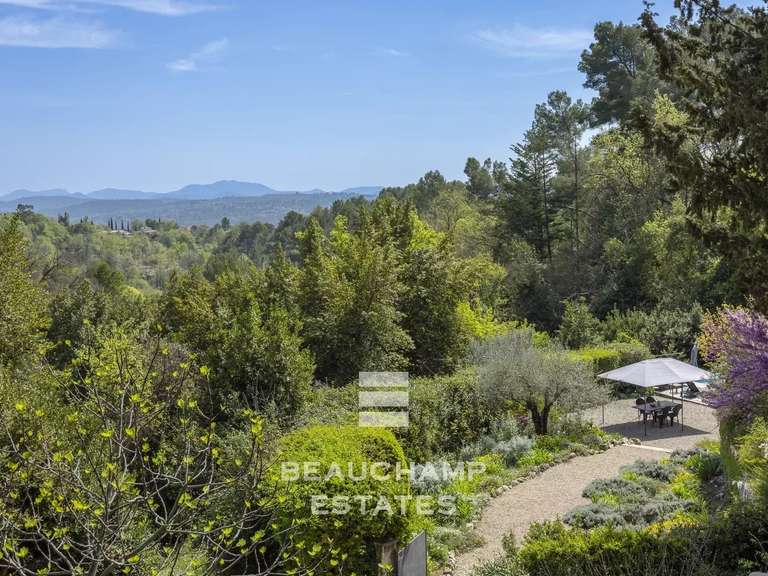 Villa Tourrettes - 9 chambres - 328m²