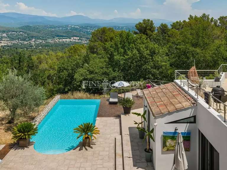 Villa Tourrettes - 4 bedrooms - 291m²