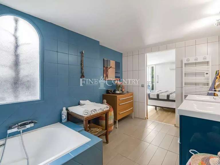 Villa Tourrettes - 4 chambres - 291m²