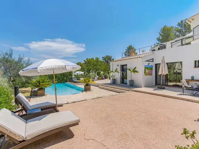 Villa Tourrettes - 4 chambres - 291m²