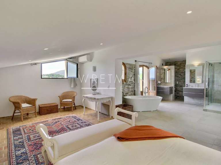 Villa Tourrettes - 4 chambres - 355m²