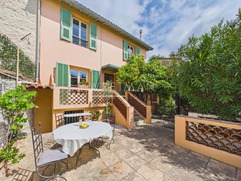Appartement Tourrettes-sur-Loup - 3 chambres - 139m²