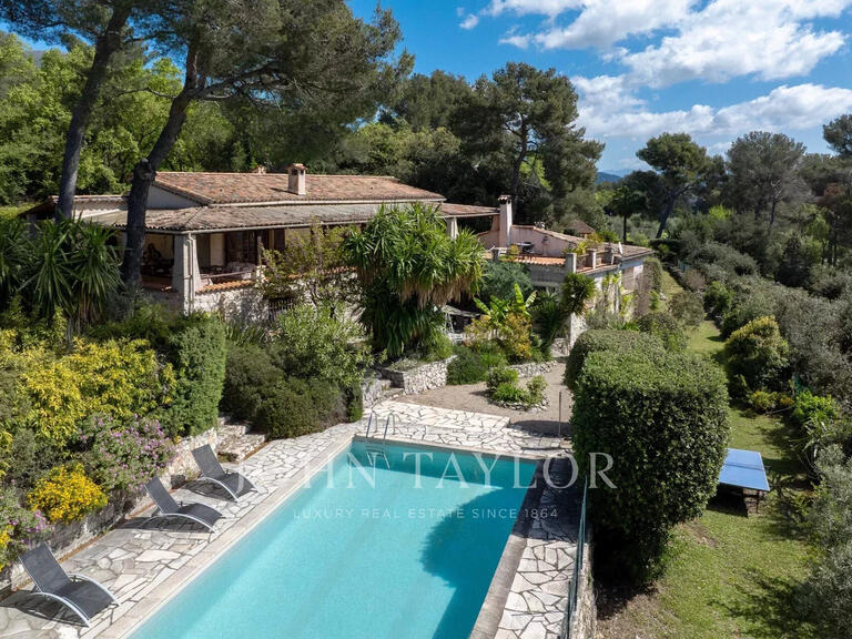 House Tourrettes-sur-Loup - 4 bedrooms - 262m²