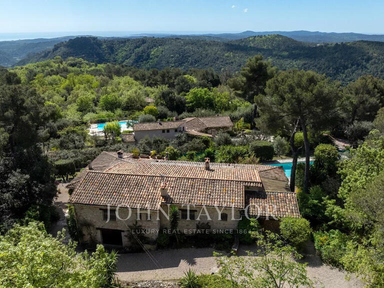 House Tourrettes-sur-Loup - 4 bedrooms - 262m²