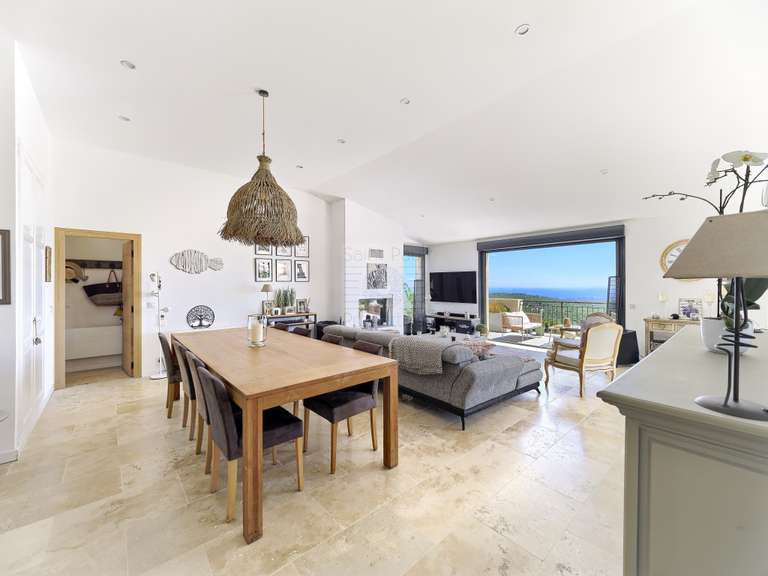 Maison Tourrettes-sur-Loup - 4 chambres - 223m²