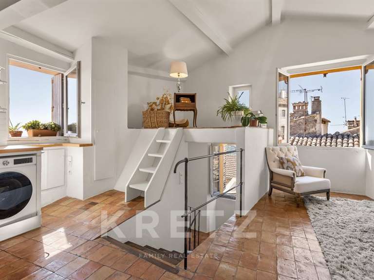 Maison Tourrettes-sur-Loup - 4 chambres - 155m²