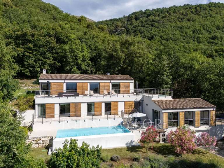 Maison Tourrettes-sur-Loup - 5 chambres - 333m²