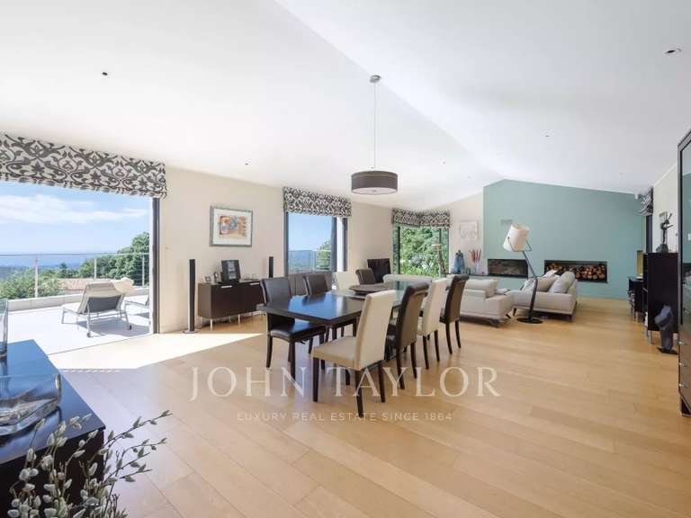 Maison Tourrettes-sur-Loup - 5 chambres - 333m²