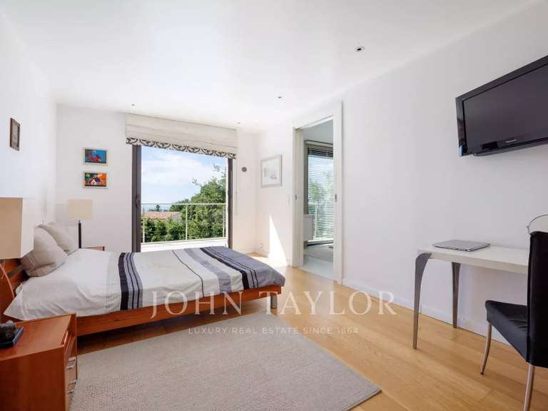 Maison Tourrettes-sur-Loup - 5 chambres - 333m²