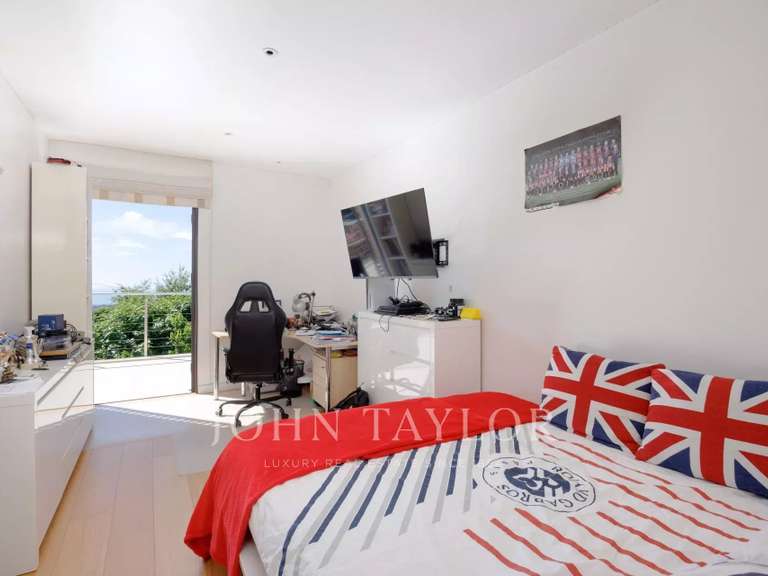 Maison Tourrettes-sur-Loup - 5 chambres - 333m²