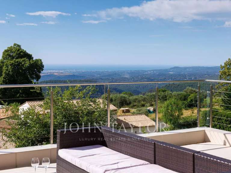 Maison Tourrettes-sur-Loup - 5 chambres - 333m²