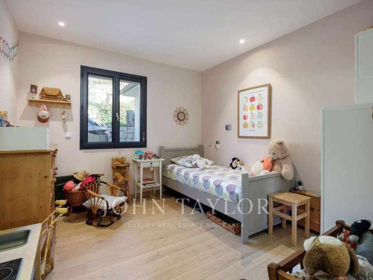 House Tourrettes-sur-Loup - 4 bedrooms - 140m²