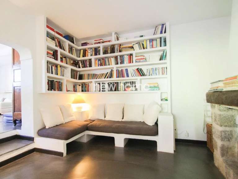 Maison Tourrettes-sur-Loup - 5 chambres - 223m²