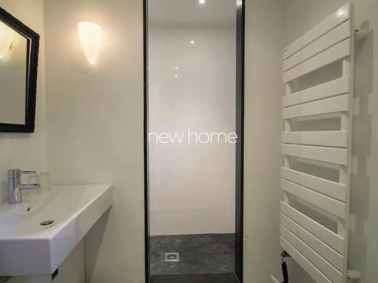 Maison Tourrettes-sur-Loup - 5 chambres - 223m²