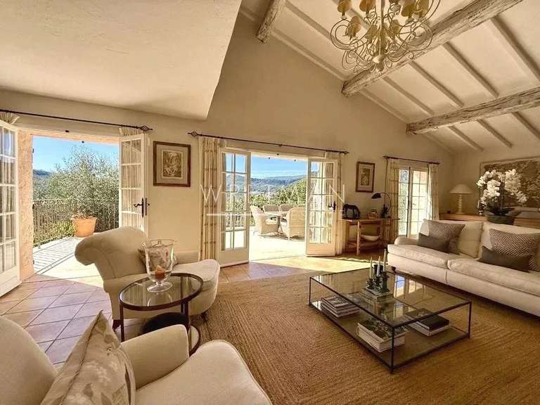 Maison Tourrettes-sur-Loup - 7 chambres - 310m²