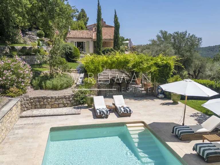 Maison Tourrettes-sur-Loup - 6 chambres - 310m²