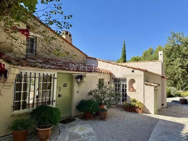 Maison Tourrettes-sur-Loup - 7 chambres - 310m²