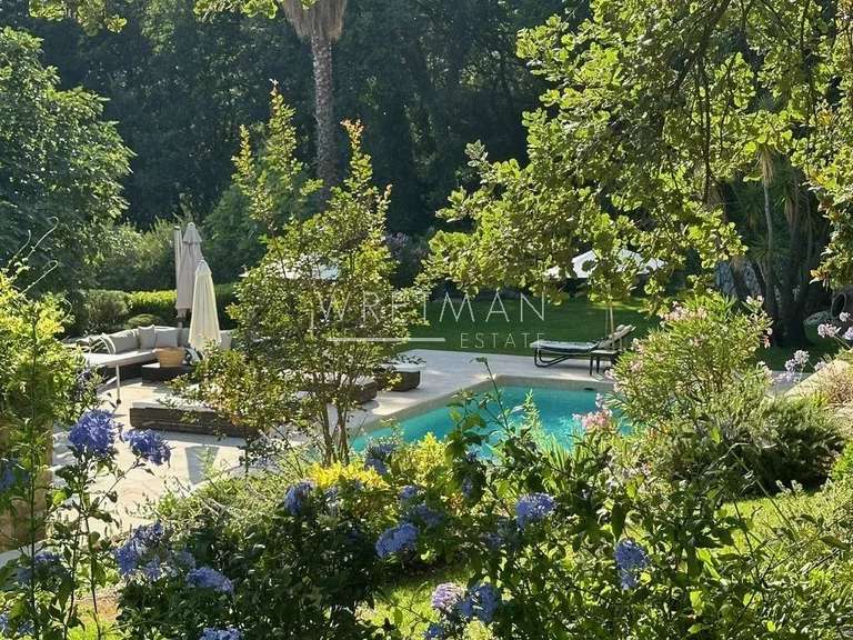 Maison Tourrettes-sur-Loup - 7 chambres - 310m²