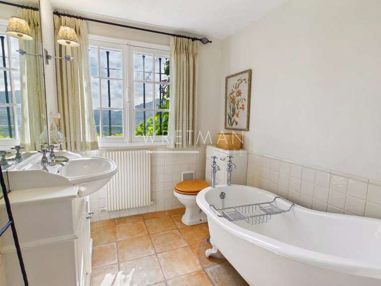 Maison Tourrettes-sur-Loup - 6 chambres - 310m²