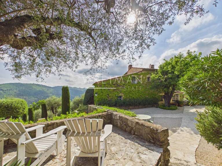 Maison Tourrettes-sur-Loup - 6 chambres - 310m²