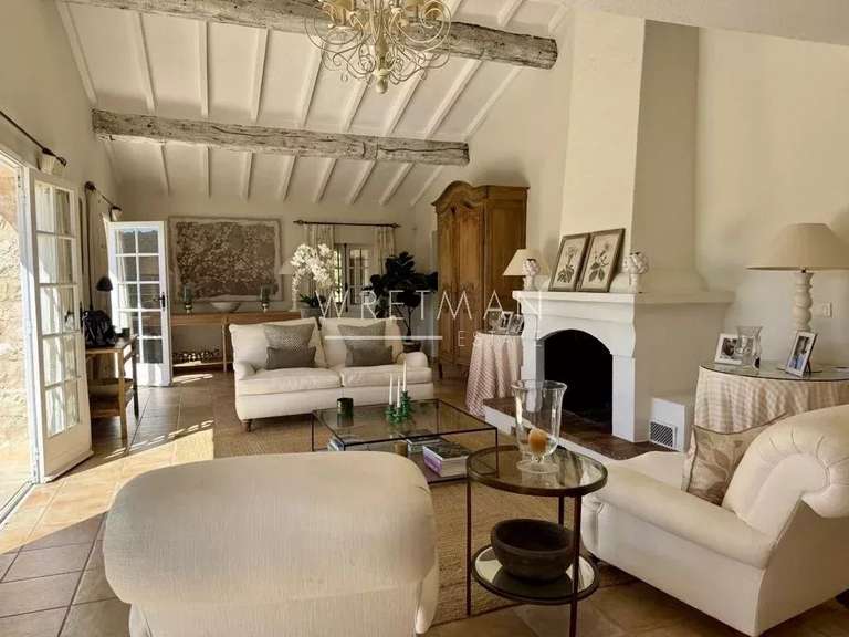 Maison Tourrettes-sur-Loup - 7 chambres - 310m²