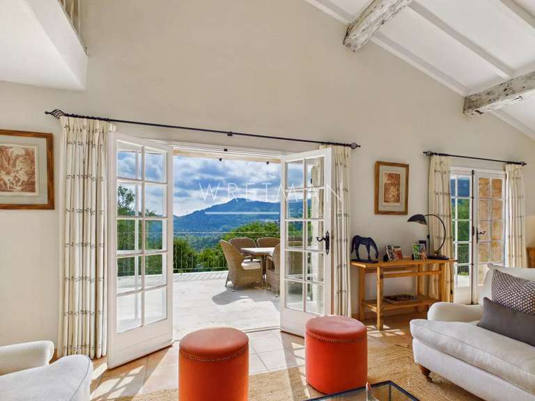 Maison Tourrettes-sur-Loup - 6 chambres - 310m²