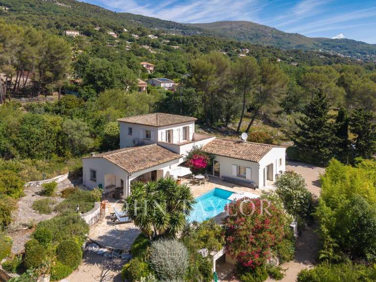 Maison Tourrettes-sur-Loup - 4 chambres - 200m²