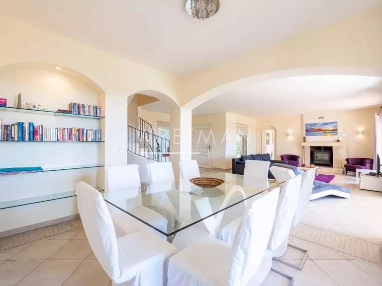 House Tourrettes-sur-Loup - 4 bedrooms - 200m²