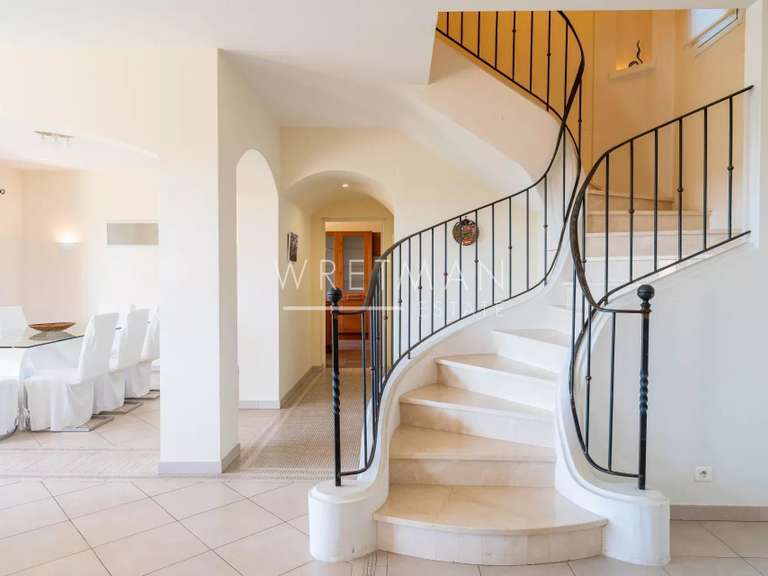 House Tourrettes-sur-Loup - 4 bedrooms - 200m²