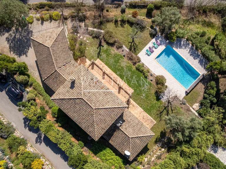 House Tourrettes-sur-Loup - 4 bedrooms - 200m²