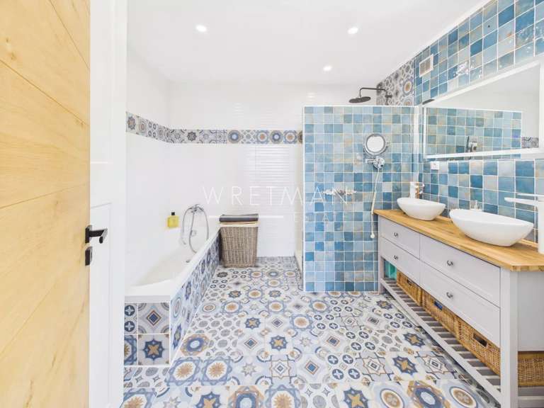 Maison avec Vue sur mer Tourrettes-sur-Loup - 223m²