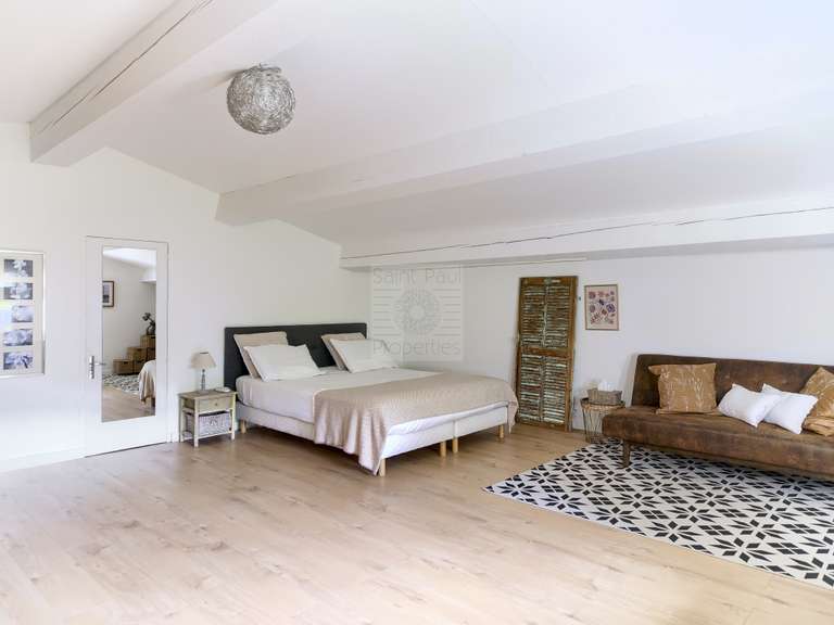 Maison Tourrettes-sur-Loup - 4 chambres - 223m²