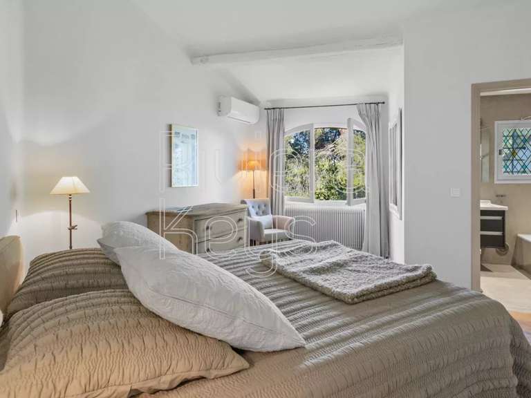 Property Tourrettes-sur-Loup - 5 bedrooms - 227m²