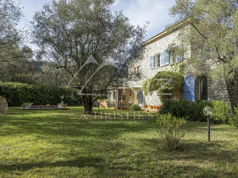 Villa Tourrettes-sur-Loup - 3 bedrooms - 270m²