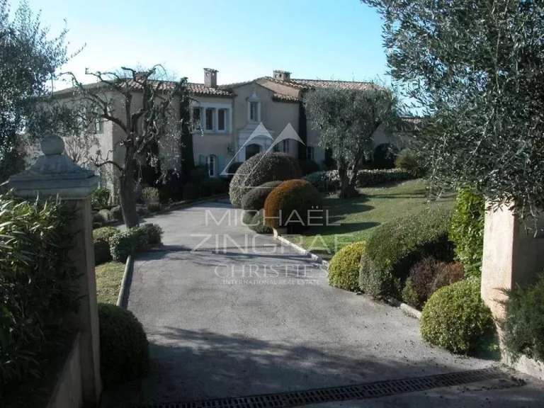 Villa Tourrettes-sur-Loup - 5 chambres - 400m²