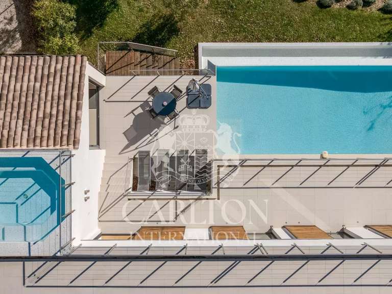 Villa Tourrettes-sur-Loup - 6 chambres - 334m²
