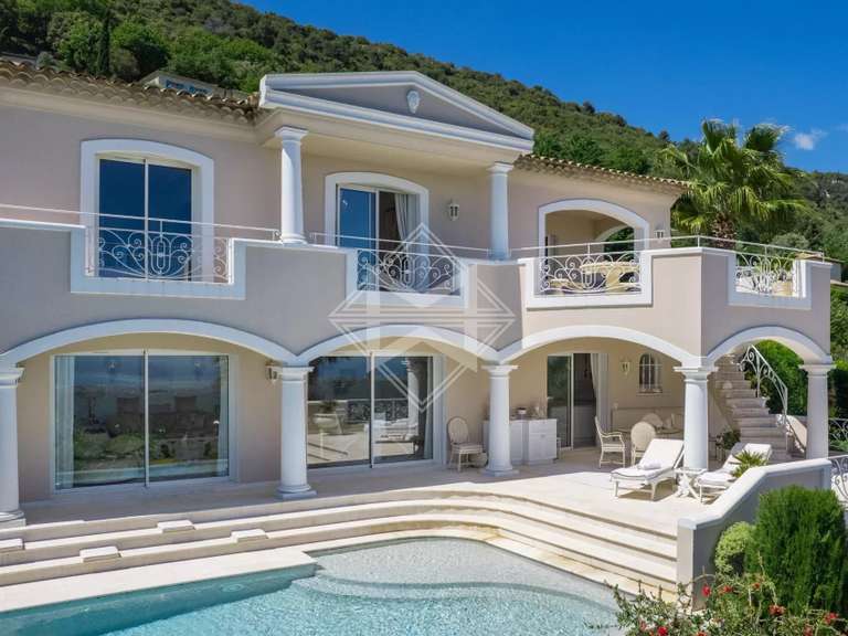 Villa Tourrettes-sur-Loup - 3 bedrooms - 200m²