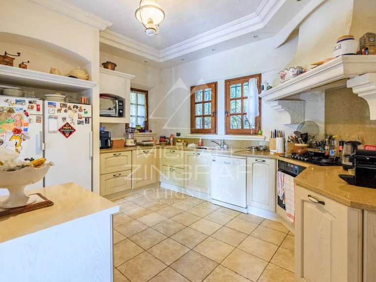 Villa Tourrettes-sur-Loup - 4 bedrooms - 214m²