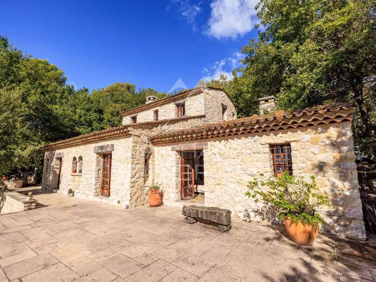 Villa Tourrettes-sur-Loup - 4 bedrooms - 214m²