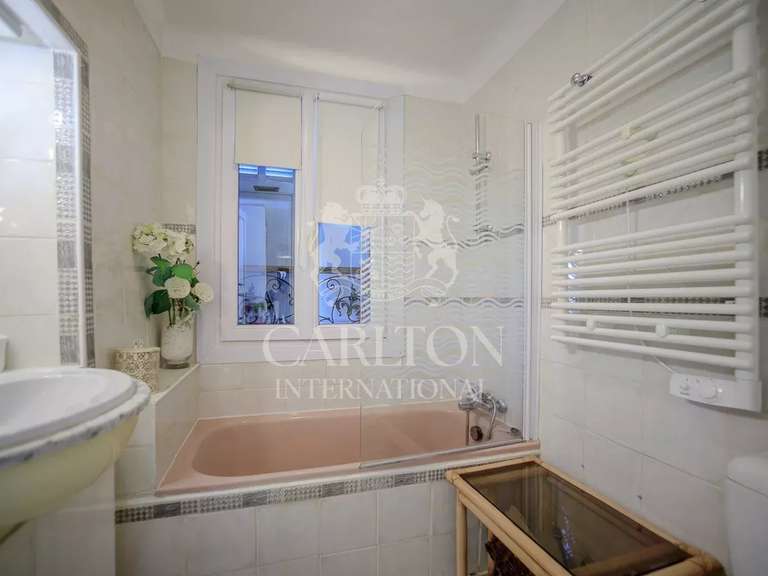 Villa Tourrettes-sur-Loup - 4 bedrooms - 195m²