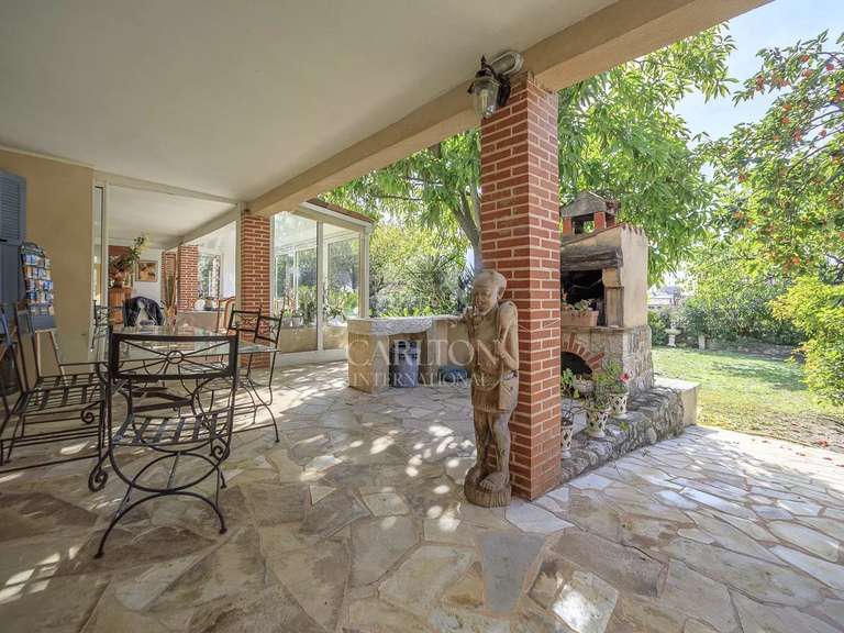 Villa Tourrettes-sur-Loup - 4 bedrooms - 195m²