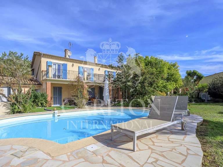 Villa Tourrettes-sur-Loup - 4 bedrooms - 195m²
