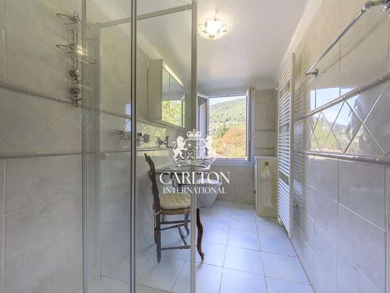 Villa Tourrettes-sur-Loup - 4 bedrooms - 195m²