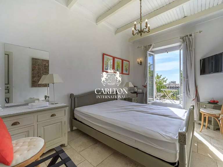 Villa Tourrettes-sur-Loup - 4 chambres - 195m²