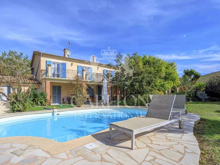 Villa Tourrettes-sur-Loup - 4 bedrooms - 195m²