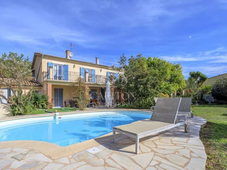 Villa Tourrettes-sur-Loup - 4 bedrooms - 195m²