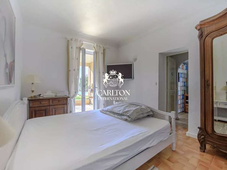 Villa Tourrettes-sur-Loup - 4 chambres - 195m²